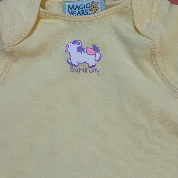 Baby Shirts With One Bib. - Picture 7 of 10